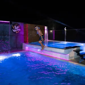 4* Hotel One